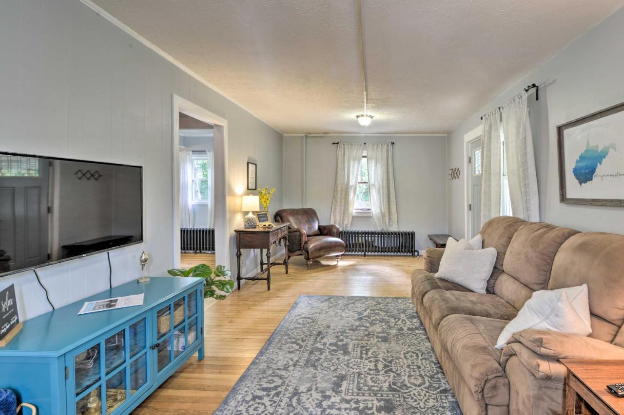 Enchanting Family House With Balcony Less Than 3 Mi To Wvu! Morgantown Exteriör bild
