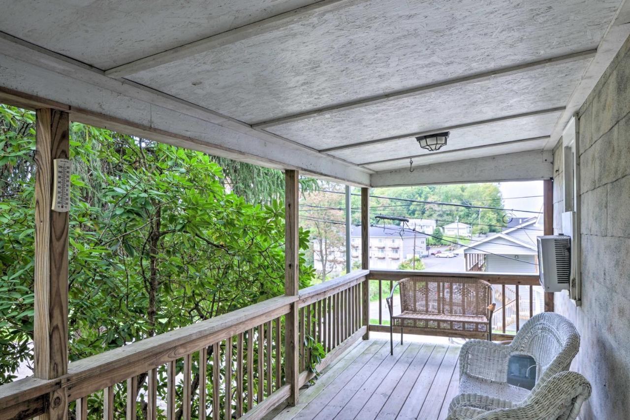 Enchanting Family House With Balcony Less Than 3 Mi To Wvu! Morgantown Exteriör bild